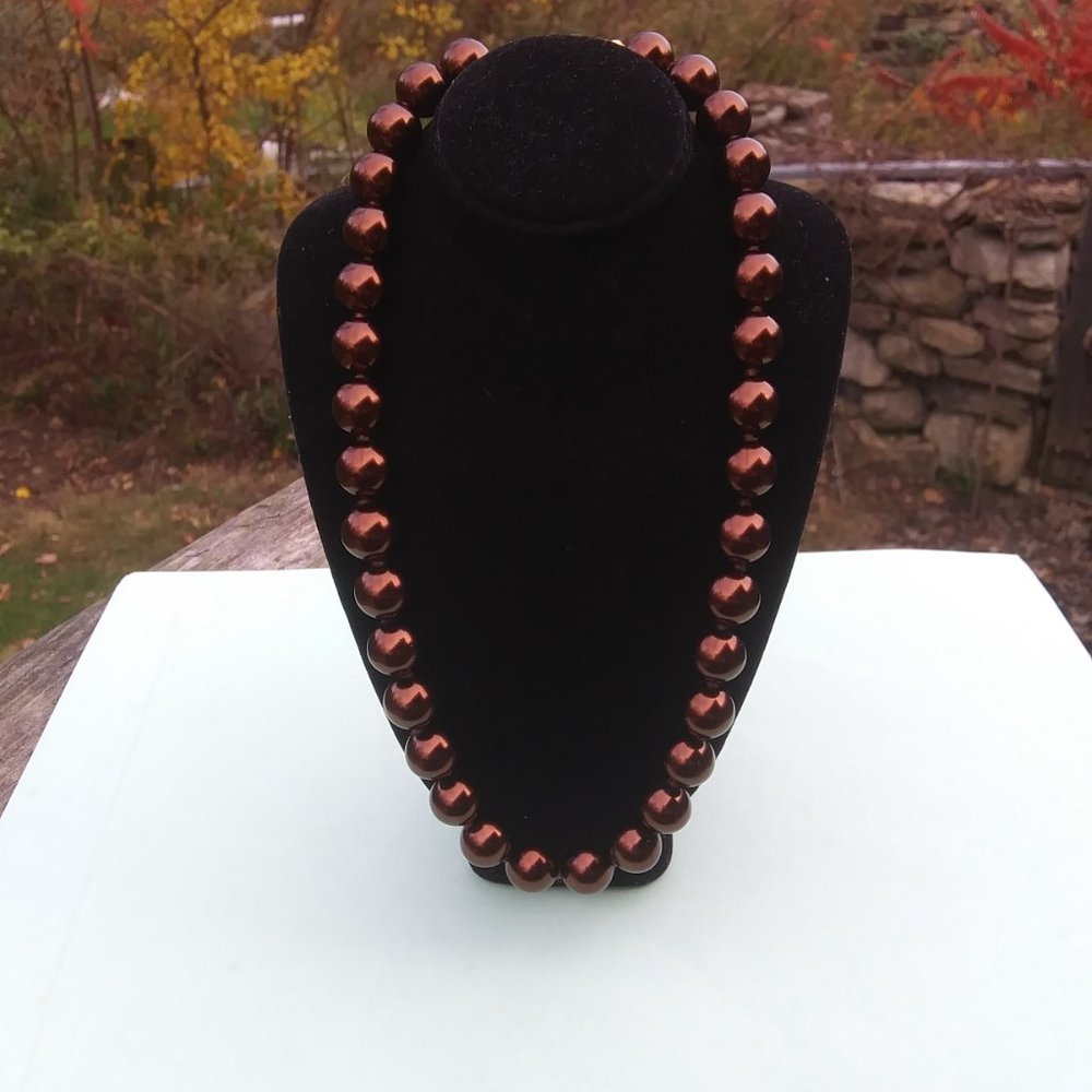 brown faux pearl knotted necklace fishhook clasp with filigree detail classic - Picture 3 of 16